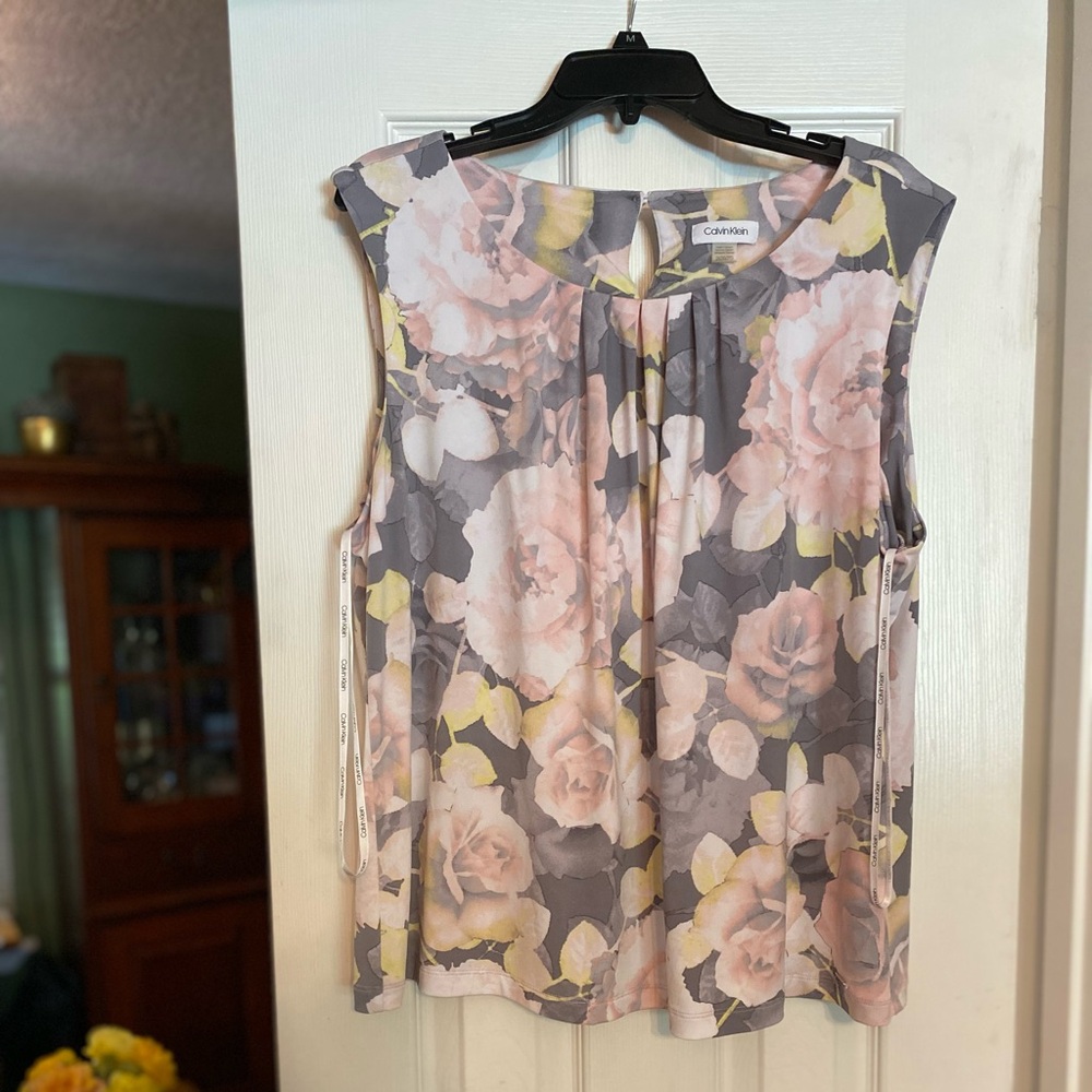 Calvin Klein Pink Sleeveless round Front Blouse